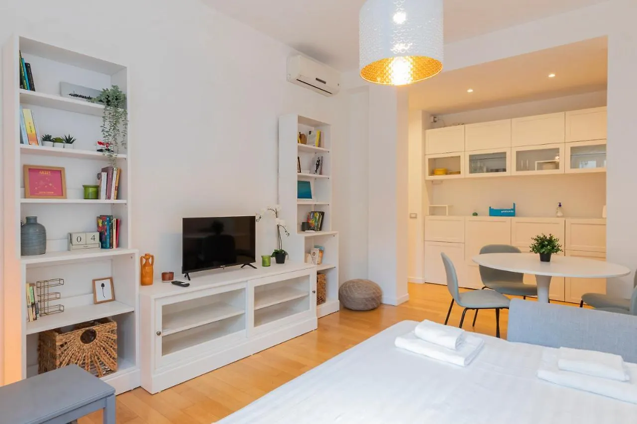 Ihost Luxury Flat - Tito Livio 29 Apartment Milan 0*,  Italy